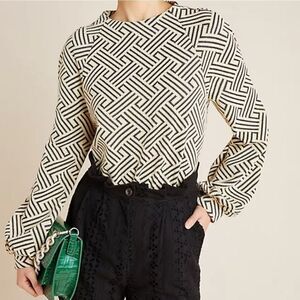 W5 concepts westerly pullover geometric top Size small